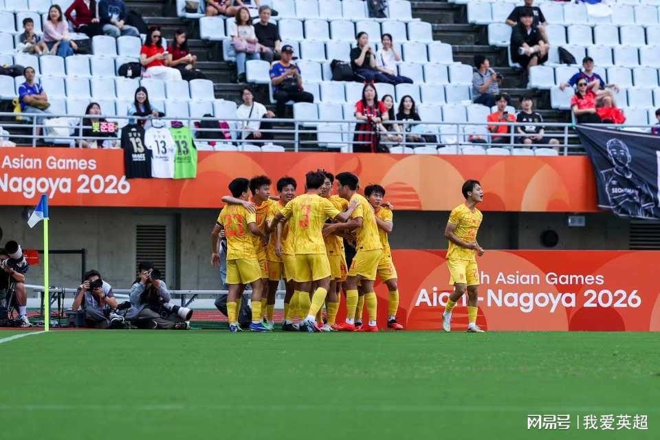 国足半场1-1韩国:王钰栋首球破40年魔咒 徐彬染黄+送角球致丢球